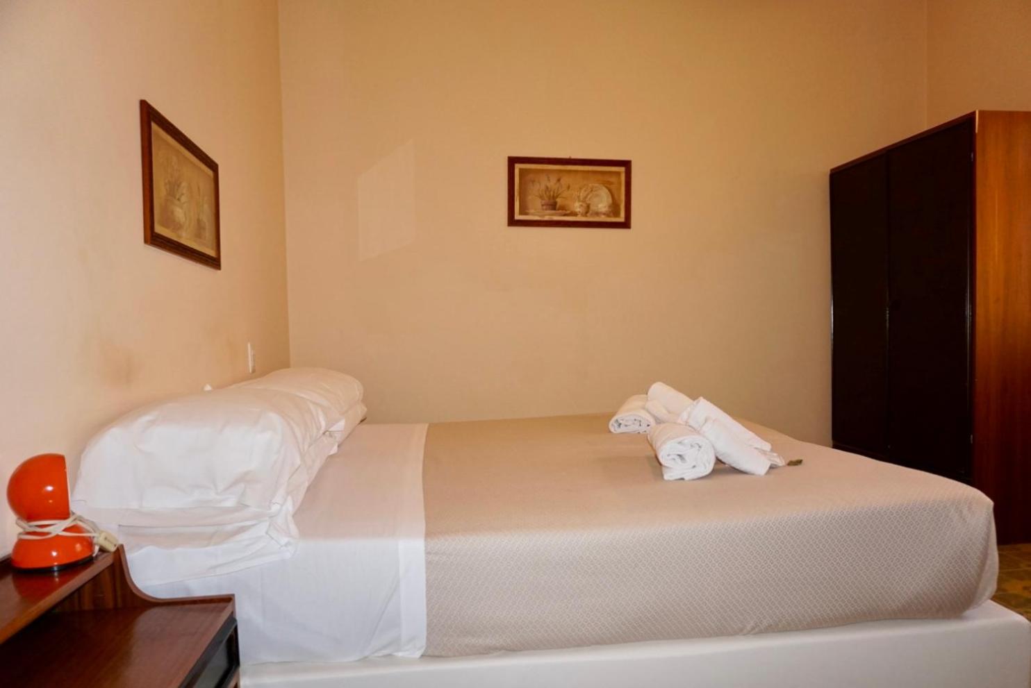Hotel Diana
